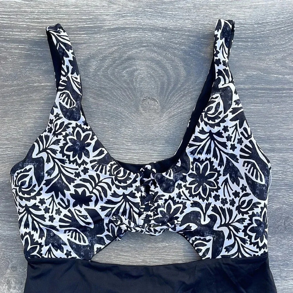 Prana Ruby Beach One Piece, flora fauna - Picture 6 of 12